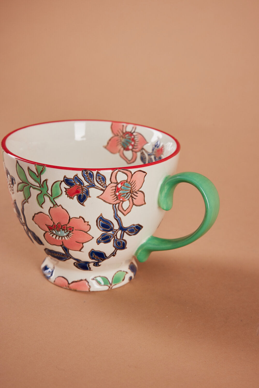 Håndmalet krus med blomster, grøn - H9 cm.